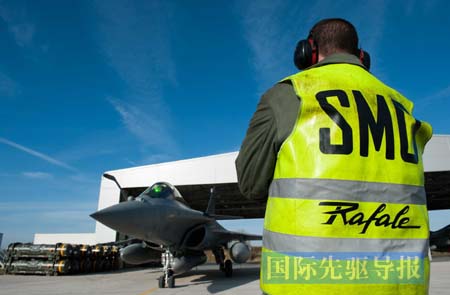 1�µף������_(d��)����˾�ġ���L(f��ng)����(zh��n)���C(j��)�A��ӡ��110�|��Ԫ܊ُ��Ρ��D��λ�ڷ���ʥ�ϝ�(j��)Ү܊�»��صġ���L(f��ng)����(zh��n)���C(j��)��