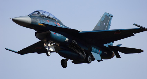 �����R��˾F-16 C/D����A(ch��)���ձ�F-2��(zh��n)�C