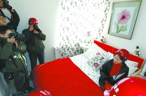 ����ӛ�������w�(y��n)�������ⷿ��ӛ�� ��ƽ �z