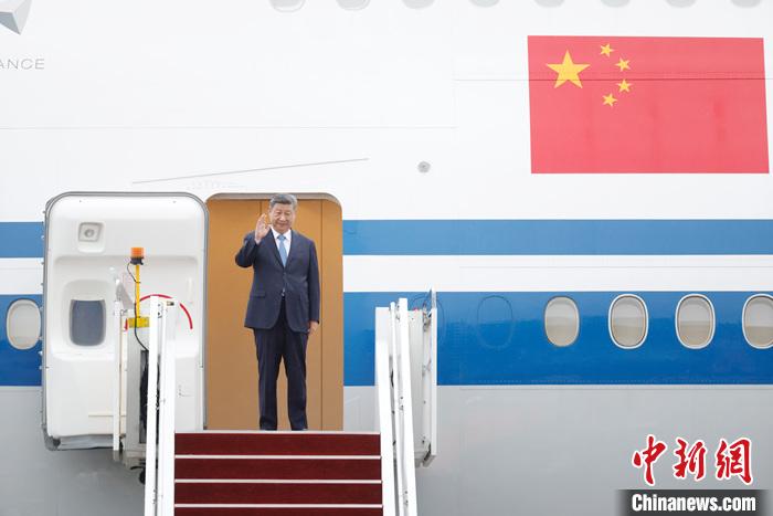 習(xí)近平抵達吉隆坡對馬來西亞進行國事訪問