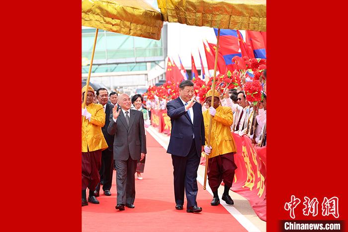 習(xí)近平抵達金邊對柬埔寨進行國事訪問