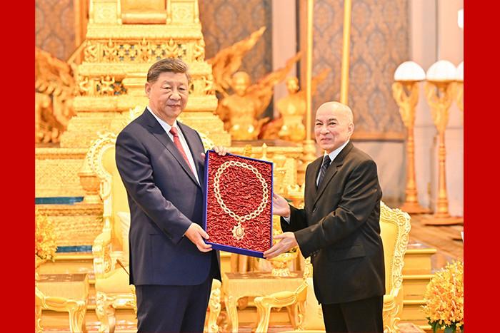 習(xí)近平會見柬埔寨國王西哈莫尼