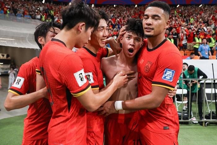 世預(yù)賽收官戰(zhàn) 國足主場1比0戰(zhàn)勝巴林隊(duì)