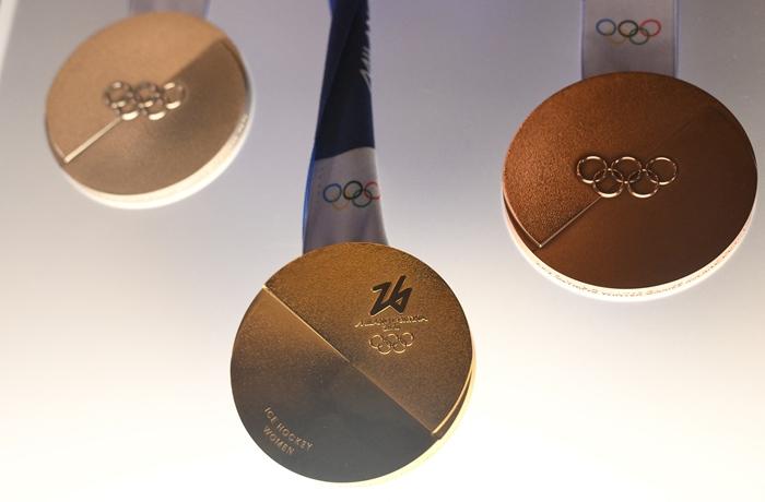 2026米蘭冬奧會(huì)和冬殘奧會(huì)獎(jiǎng)牌發(fā)布