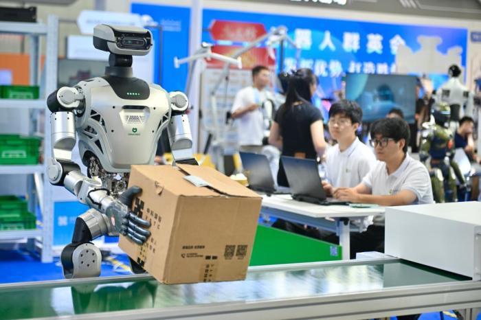 走進(jìn)世界制造業(yè)大會(huì)