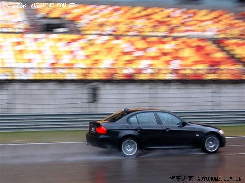 汽車之家 華晨寶馬 寶馬3系 325i m運(yùn)動(dòng)型