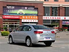 汽車之家 東風雪鐵龍 世嘉 三廂 1.6手動時尚型