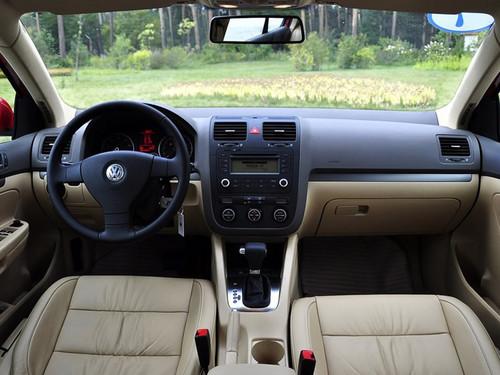 (qing)߀(jng)(j)1.6Lbl(f)(dng)C(j)܇