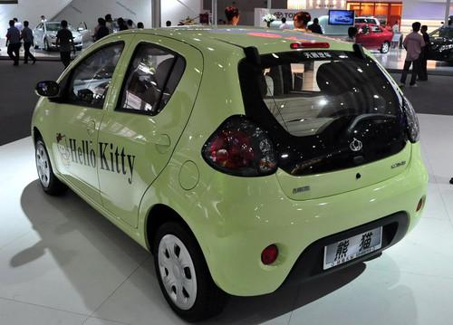 售價(jià)3.98萬元 熊貓1.0L成都車展亮相