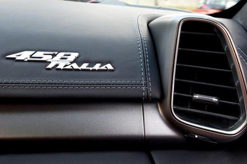 國(guó)家寶藏 試法拉利最新超跑458 Italia