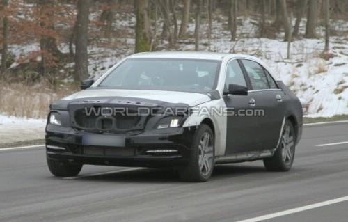 更換新發(fā)動(dòng)機(jī) 2013款奔馳S級(jí)諜照首曝