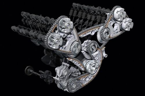 豪華車的準(zhǔn)則 海外試駕2011款?yuàn)W迪A8