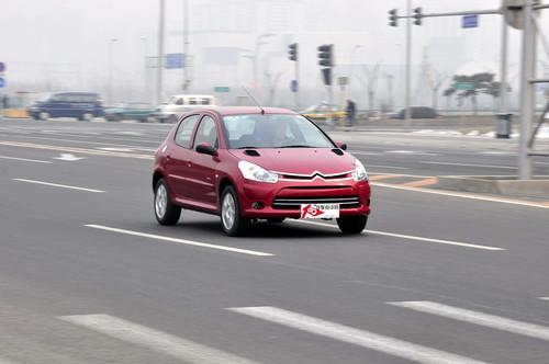 "紅色旋風來襲" 測試東風雪鐵龍C2 VTS