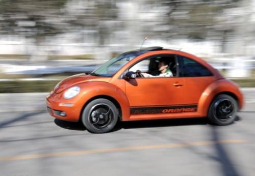 復(fù)古+運(yùn)動(dòng) 試駕體驗(yàn)大眾新甲殼蟲墨橘版