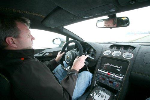 憤怒的公牛 試駕蘭博基尼Superleggera 汽車(chē)之家 憤怒的公牛 試駕蘭博基尼Superleggera 汽車(chē)之家