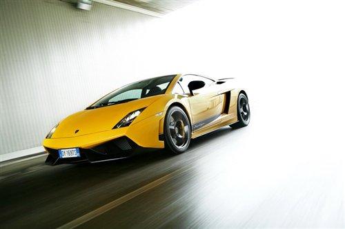 憤怒的公牛 試駕蘭博基尼Superleggera 汽車(chē)之家 憤怒的公牛 試駕蘭博基尼Superleggera 汽車(chē)之家