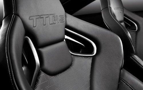 向保時捷發(fā)起挑戰(zhàn)!試駕奧迪新一代TT RS 汽車之家 向保時捷發(fā)起挑戰(zhàn)!試駕奧迪新一代TT RS 汽車之家