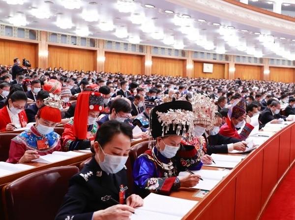 最高法報(bào)告：決不允許 “紙面服刑”、“提錢出獄”破壞公平正義