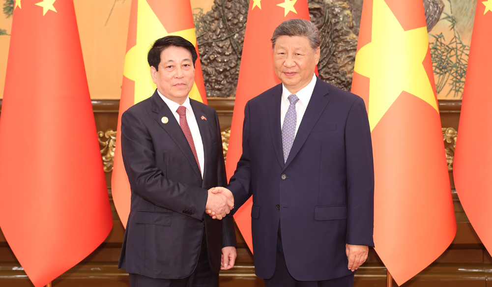 習(xí)近平會(huì)見越南國家主席梁強(qiáng)