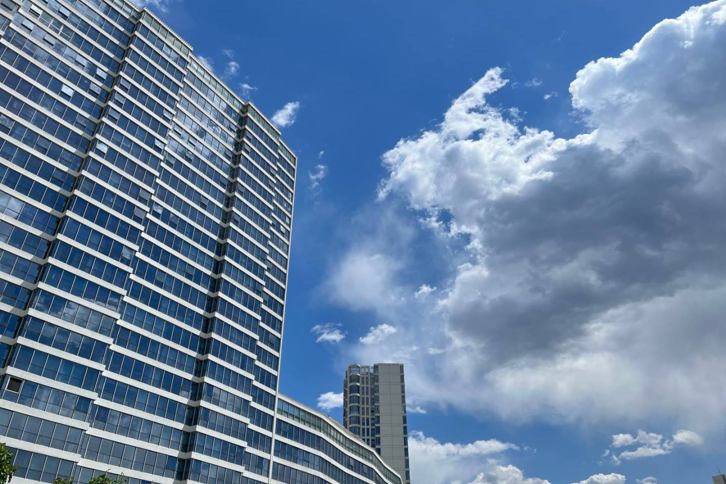 上海多措并舉織密公共衛(wèi)生安全網(wǎng)