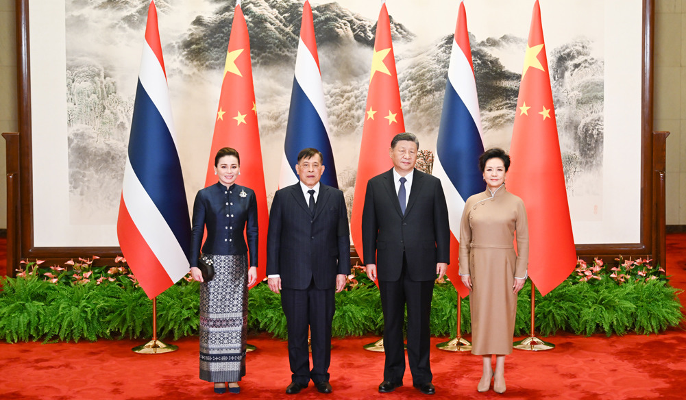 習(xí)近平會(huì)見(jiàn)泰國(guó)國(guó)王哇集拉隆功