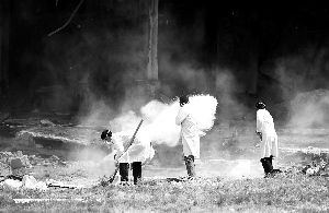 吉林火災(zāi)仍有17人失聯(lián)車間鎖門為防老上廁所