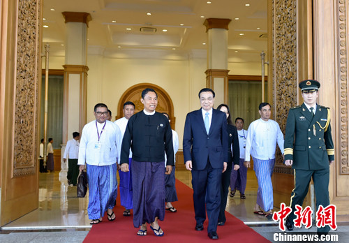 李克強(qiáng)會(huì)見(jiàn)緬甸聯(lián)邦議會(huì)議長(zhǎng)兼人民院議長(zhǎng)瑞曼