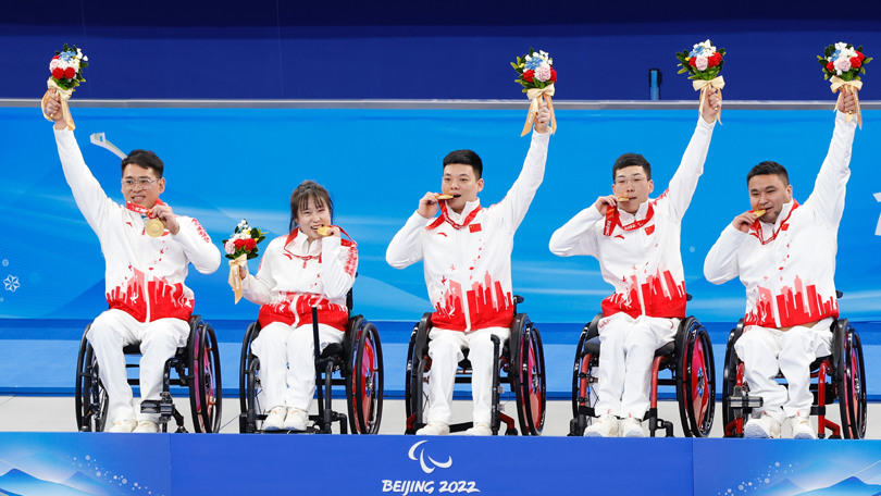 輪椅冰壺金牌賽：中國隊奪冠