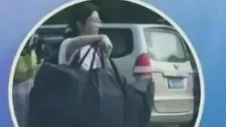 冒充“扁擔(dān)女孩”劉燕開賬號(hào)！網(wǎng)警依法查處